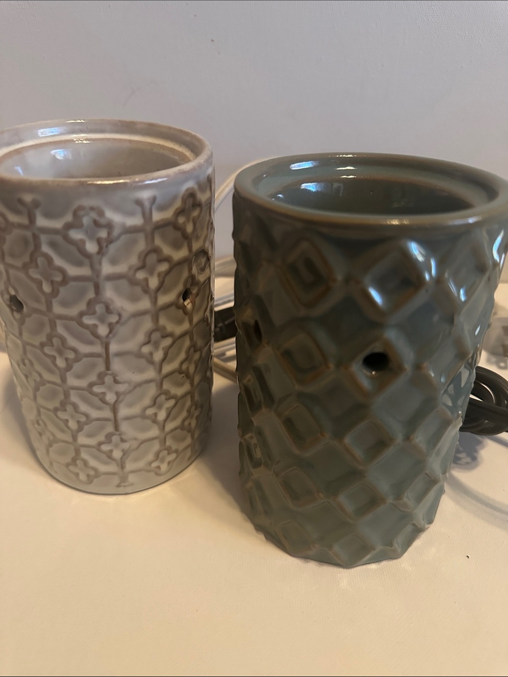 2 Serene House Warmers with 20 Serene Pod No-Spill Wax Melt Set